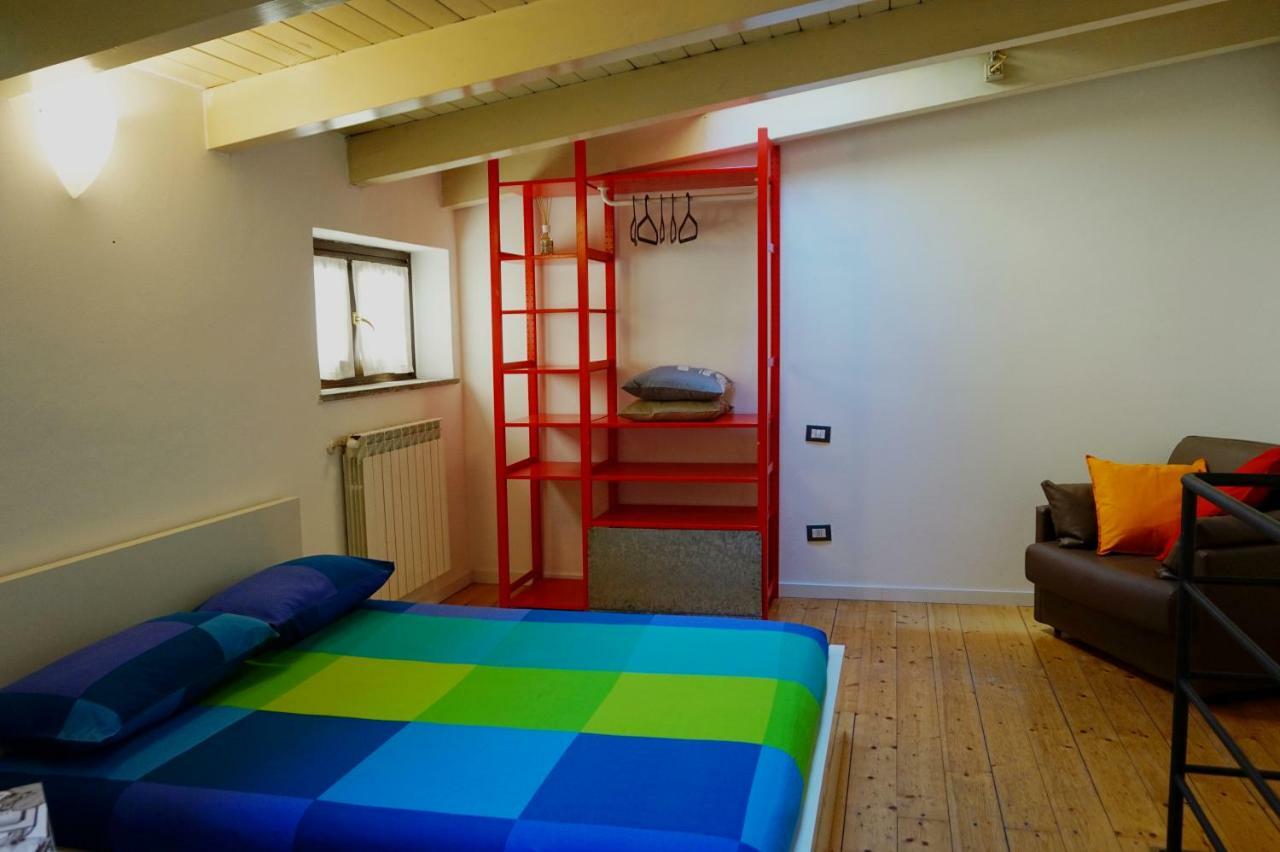 Studio Apartment Vicolo Lavandai Milano Exteriör bild